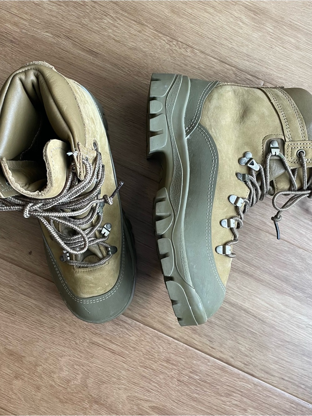 Belleville MCB 950 Mountain Combat Boots Size 8.5 W